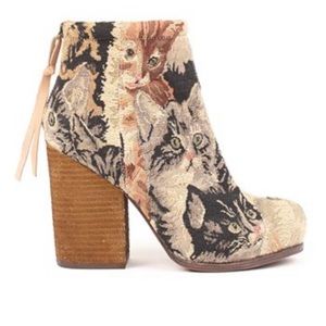 🐱JEFFREY CAMPBELL CAT BOOTS🐱